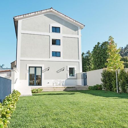 Elegante Casa Familiar 10 personas con Jardín, Parking y Wifi Vila Serra De Outes Exterior foto