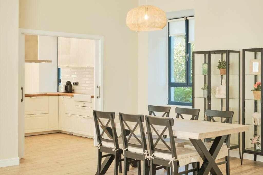 Elegante Casa Familiar 10 personas con Jardín, Parking y Wifi Vila Serra De Outes Exterior foto